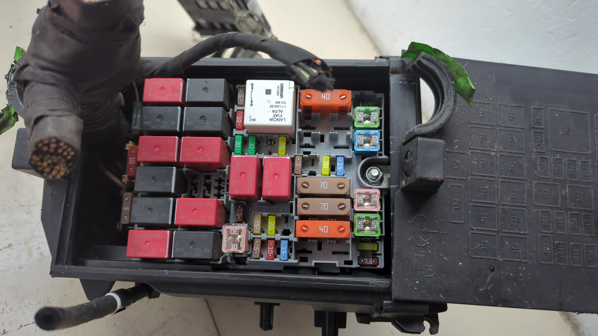 Блок предохранителей