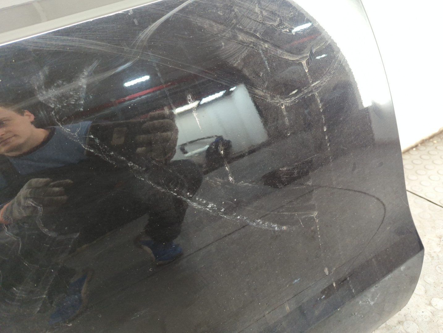 Дверь задняя правая