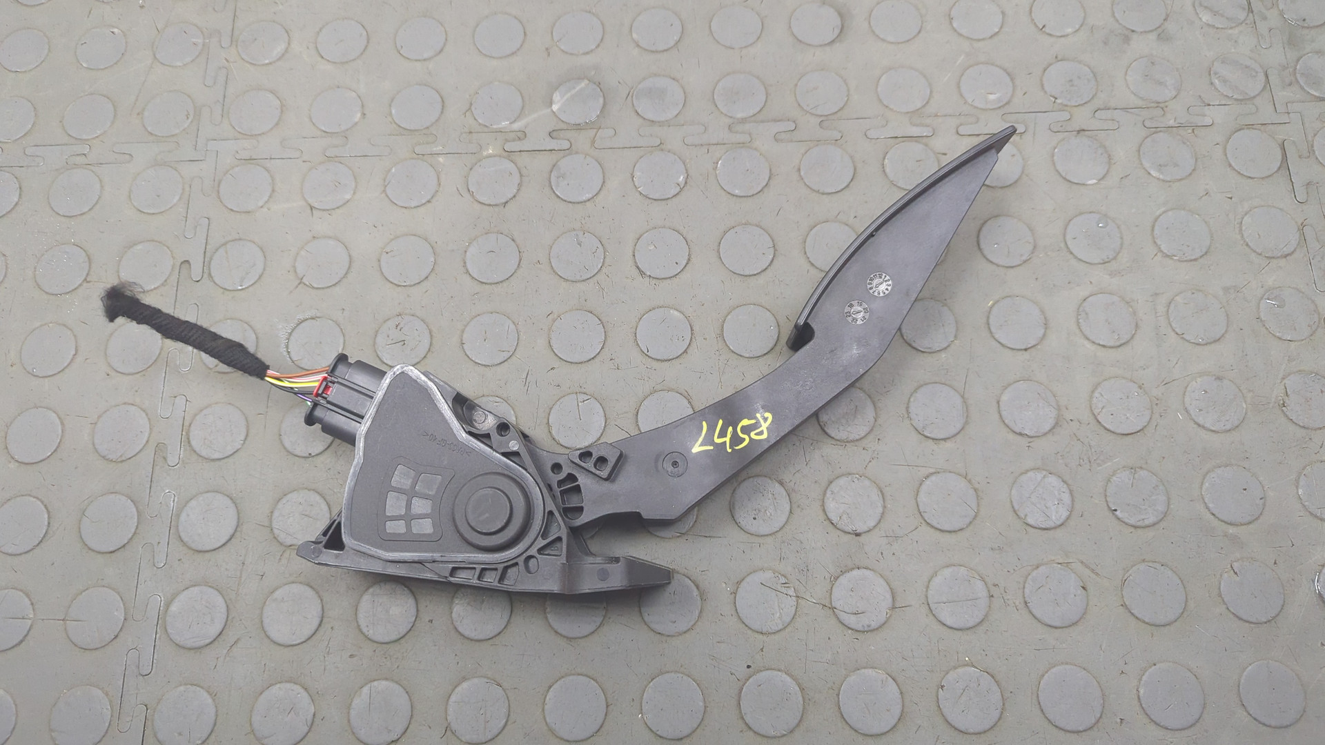 Педаль газа