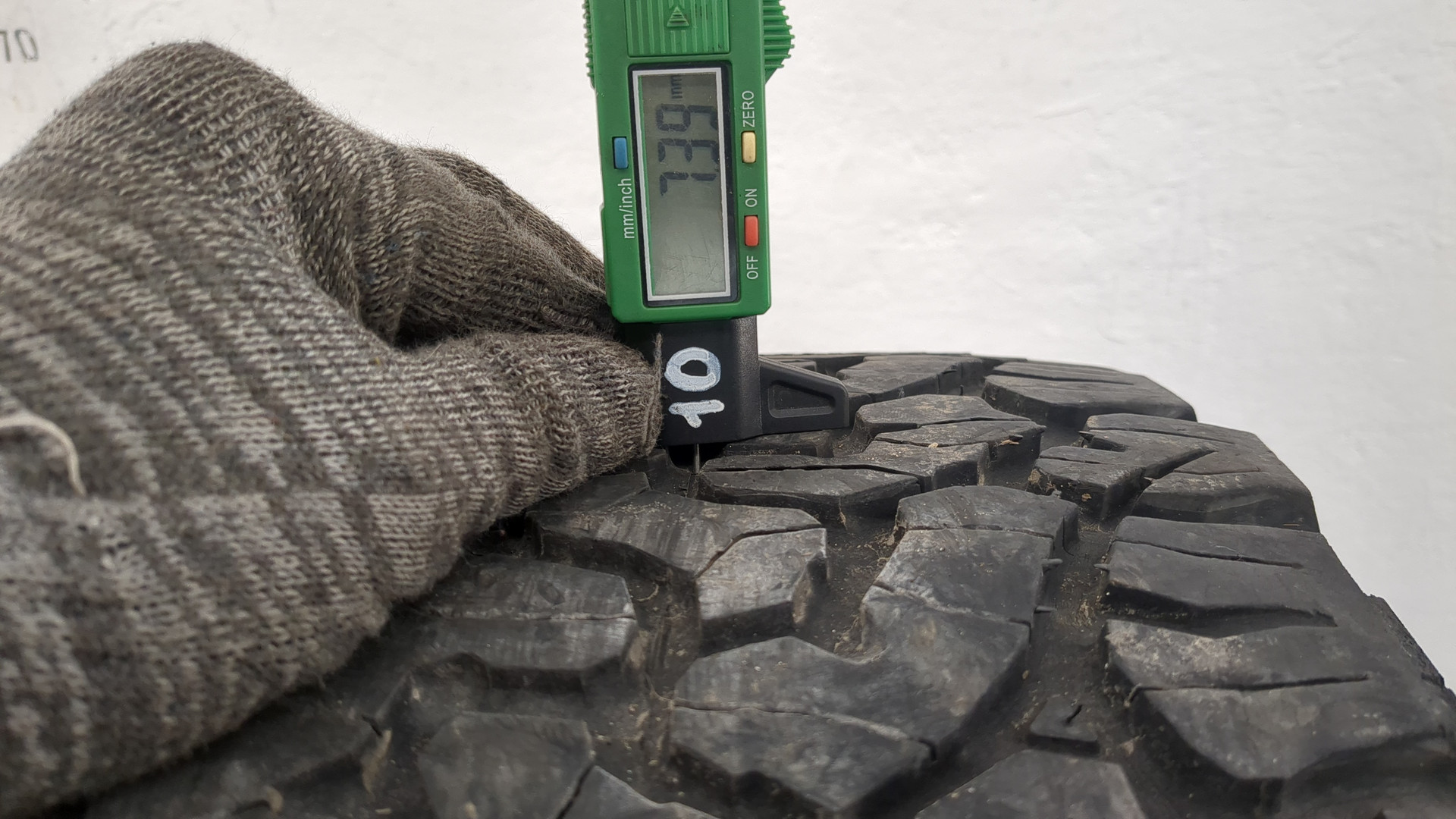 Шины комплект (4 шт.)