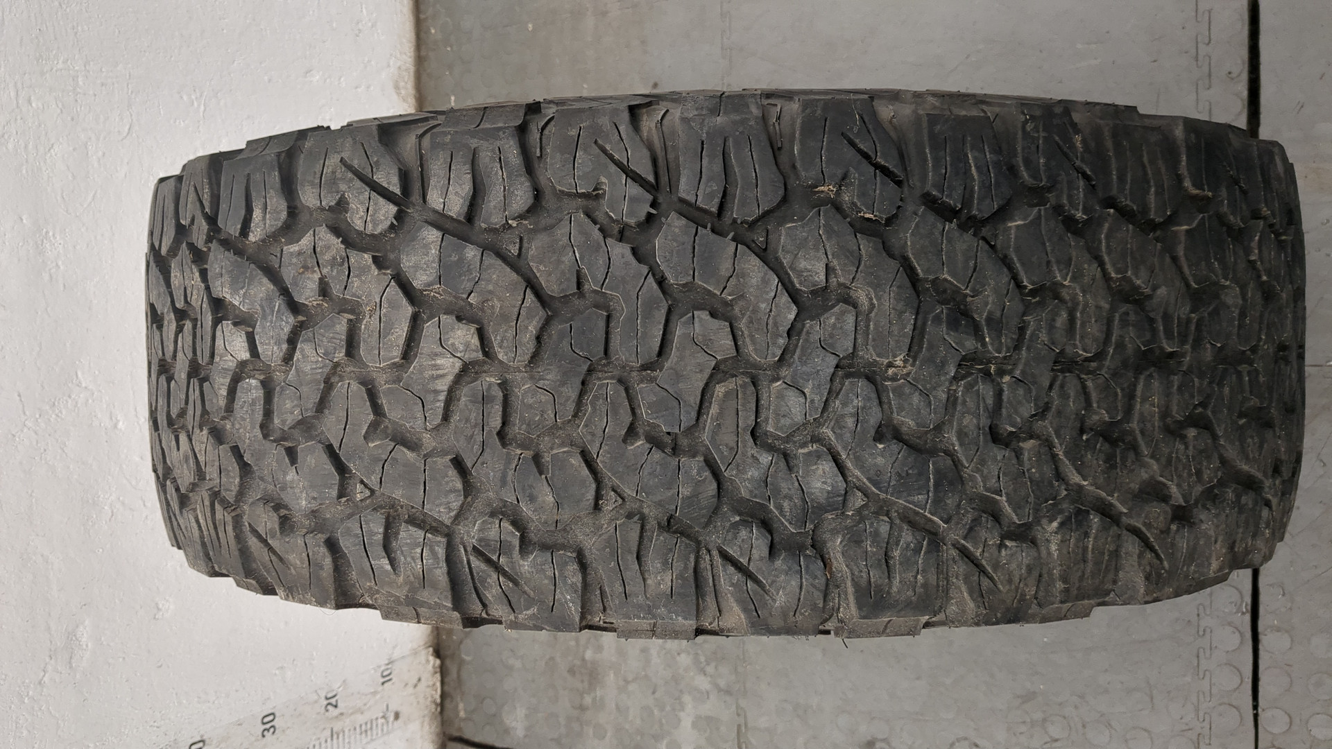 Шины комплект (4 шт.)