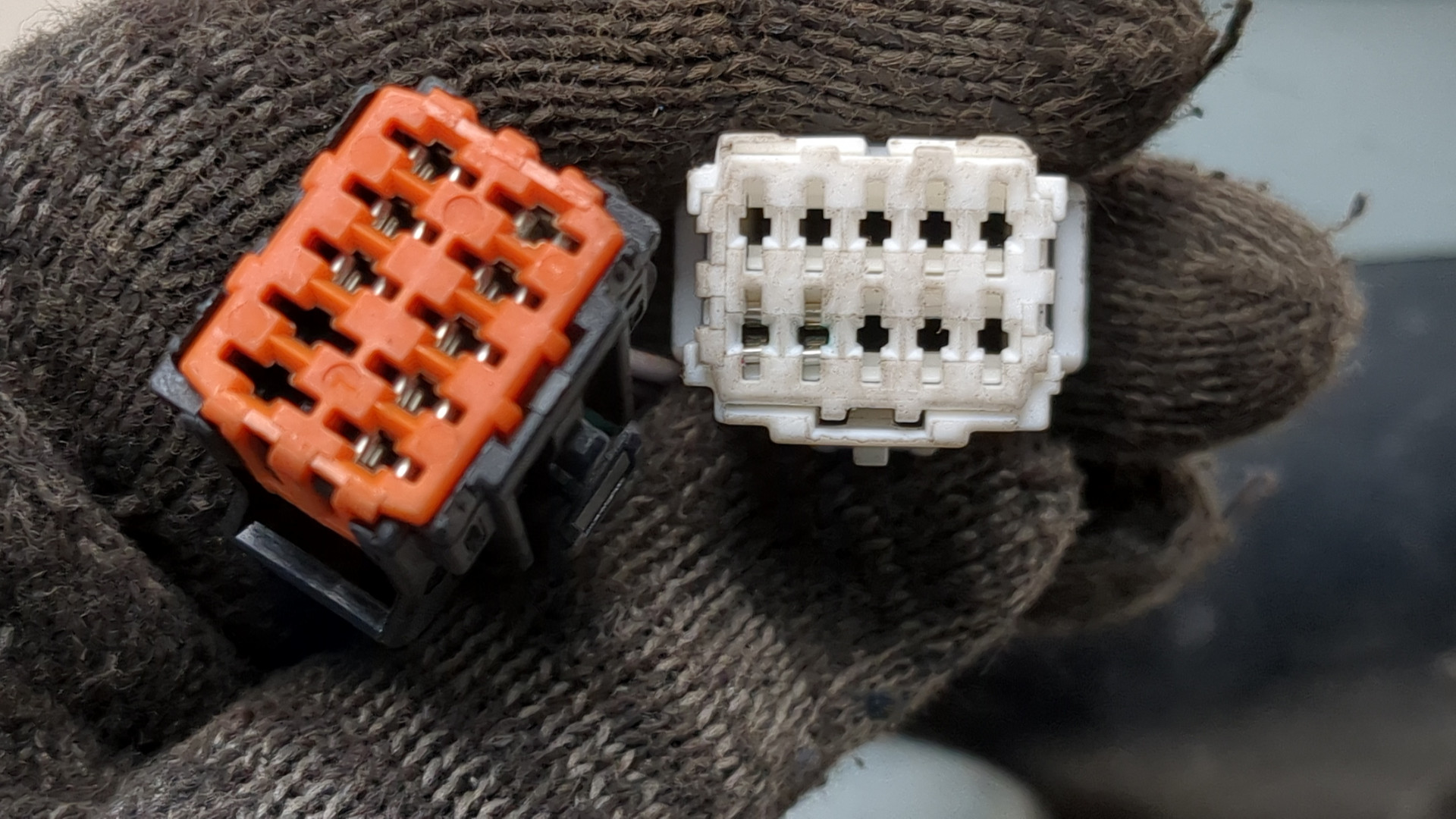 Зеркало левое электрическое