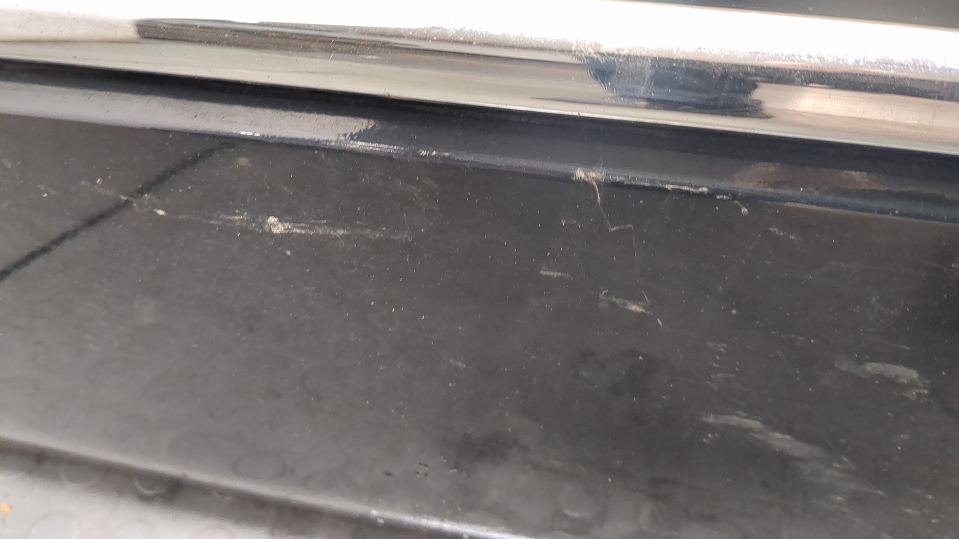 Дверь передняя левая