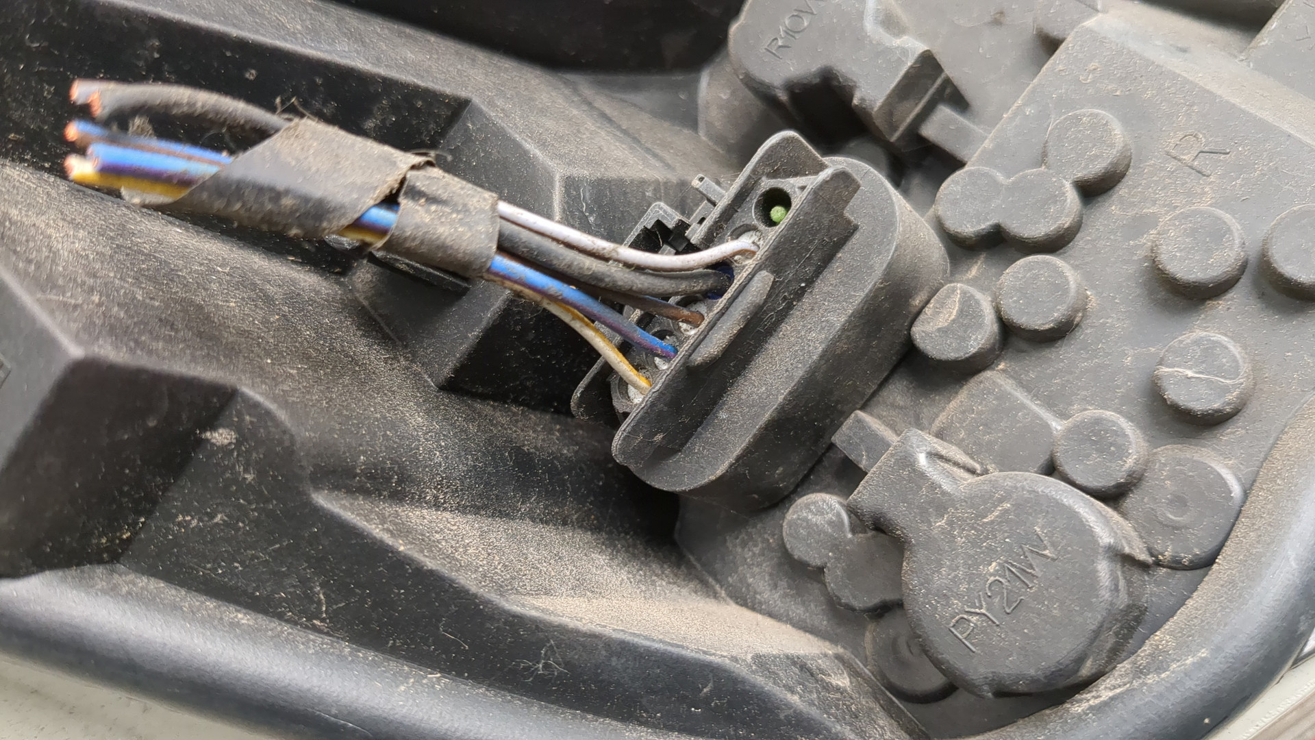 Фонарь задний правый