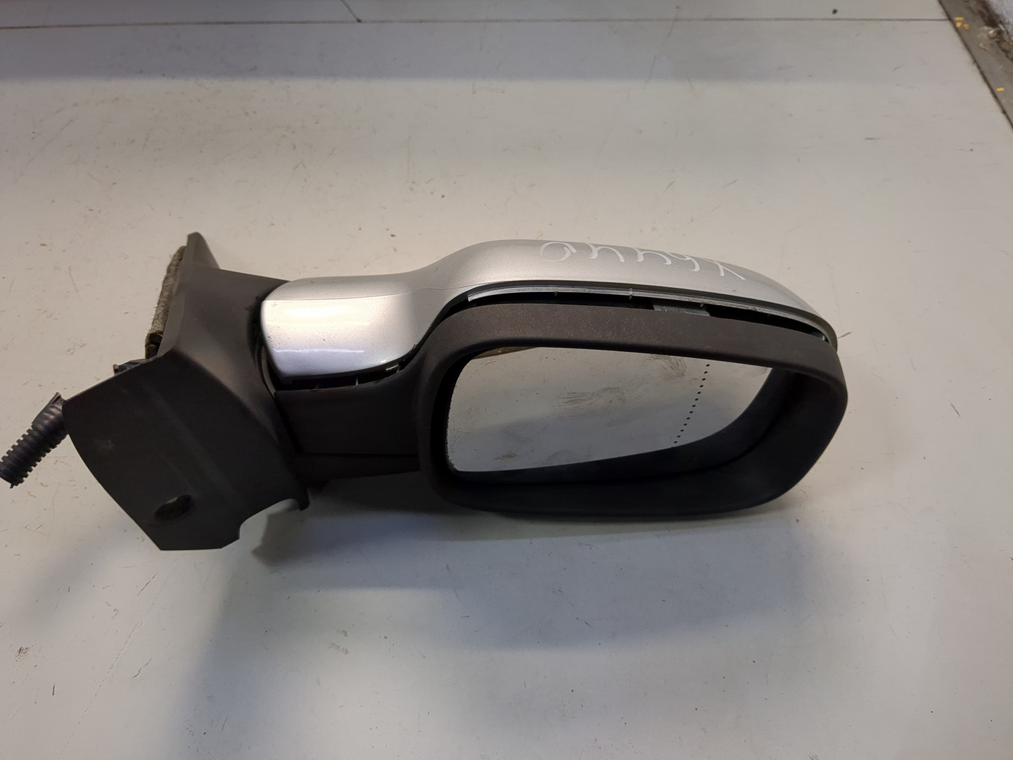 Зеркало правое электрическое