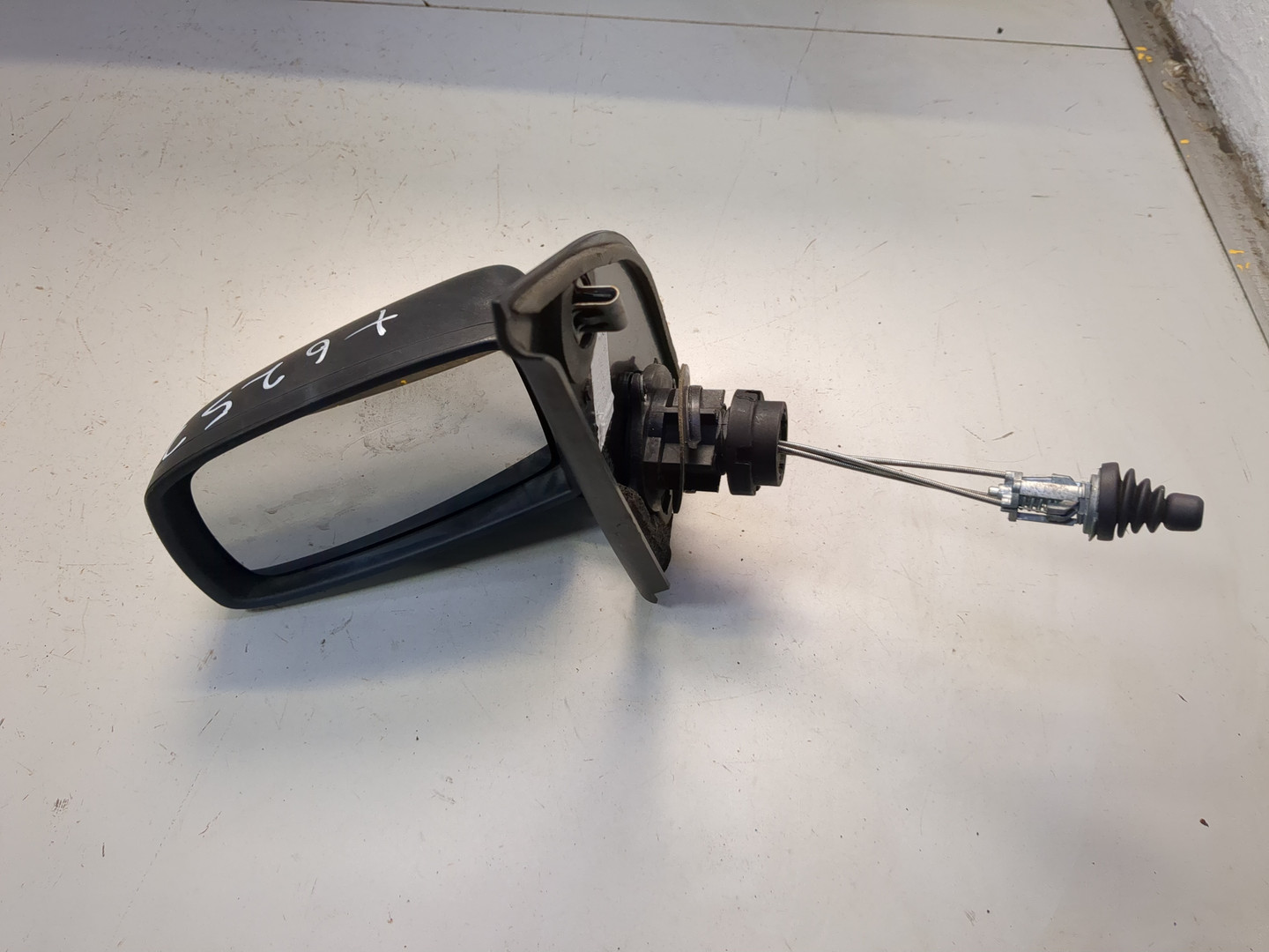 Зеркало левое электрическое