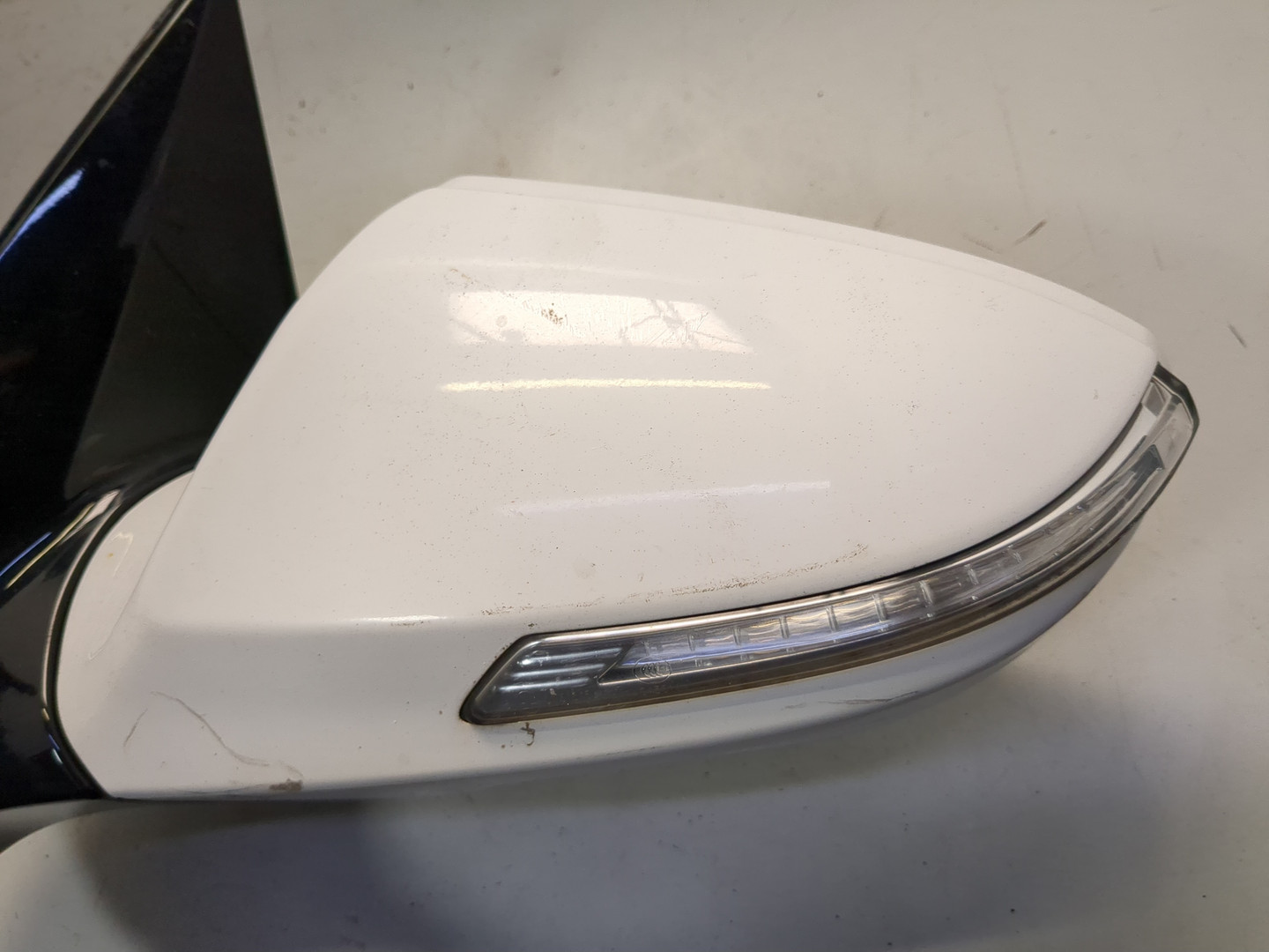 Зеркало левое электрическое