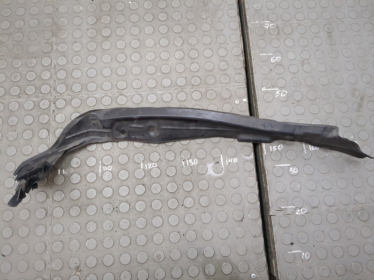 Локер передний левый