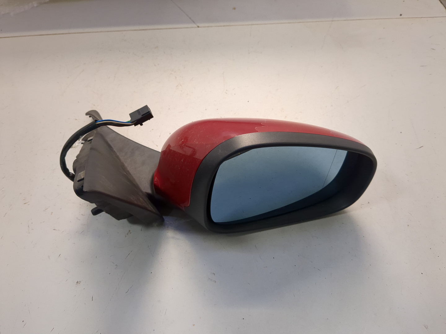 Зеркало правое электрическое