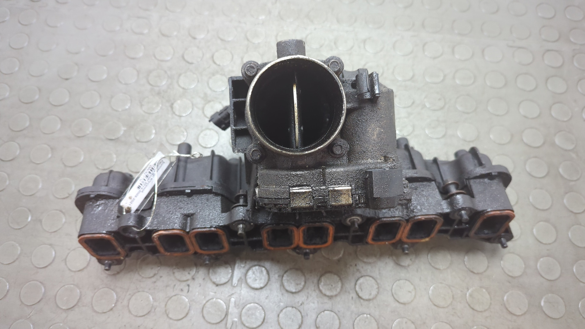 Коллектор впускной