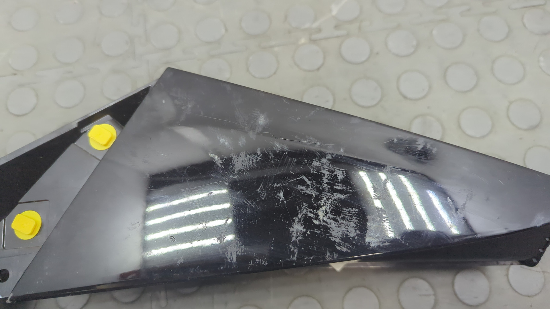 Накладка заднего крыла левого