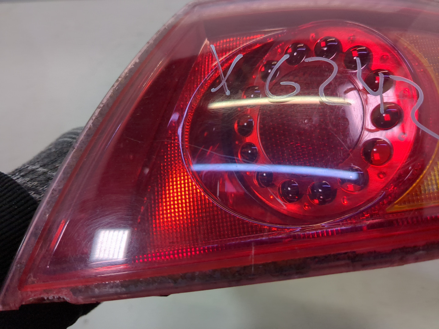 Фонарь задний правый