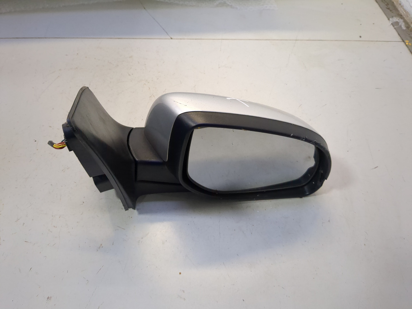 Зеркало правое электрическое