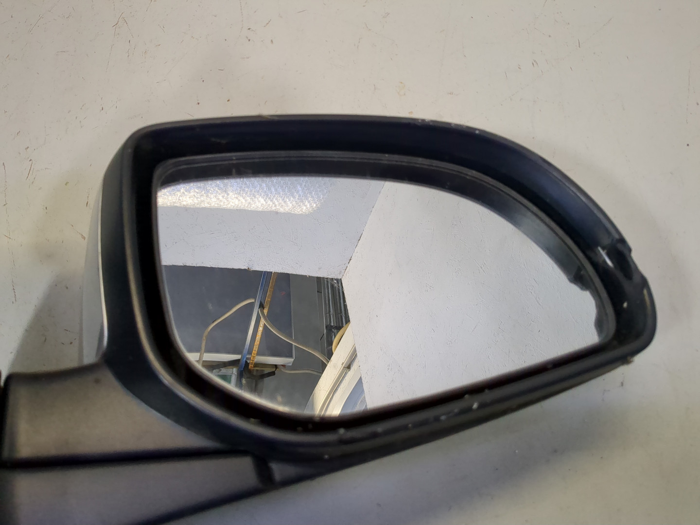 Зеркало правое электрическое