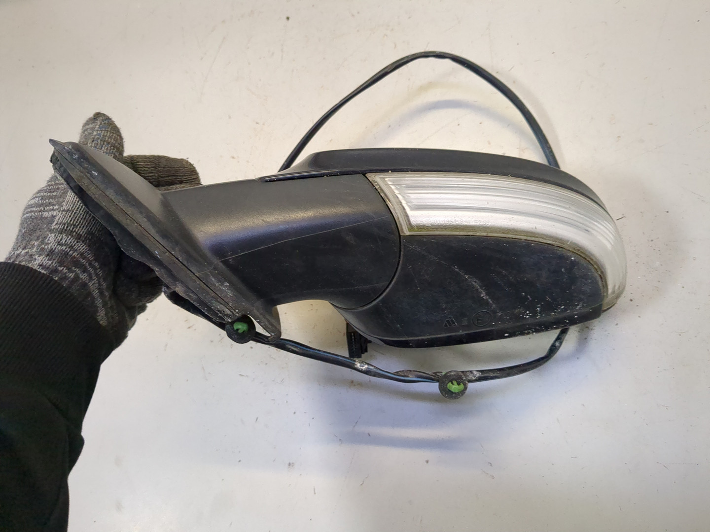 Зеркало левое электрическое