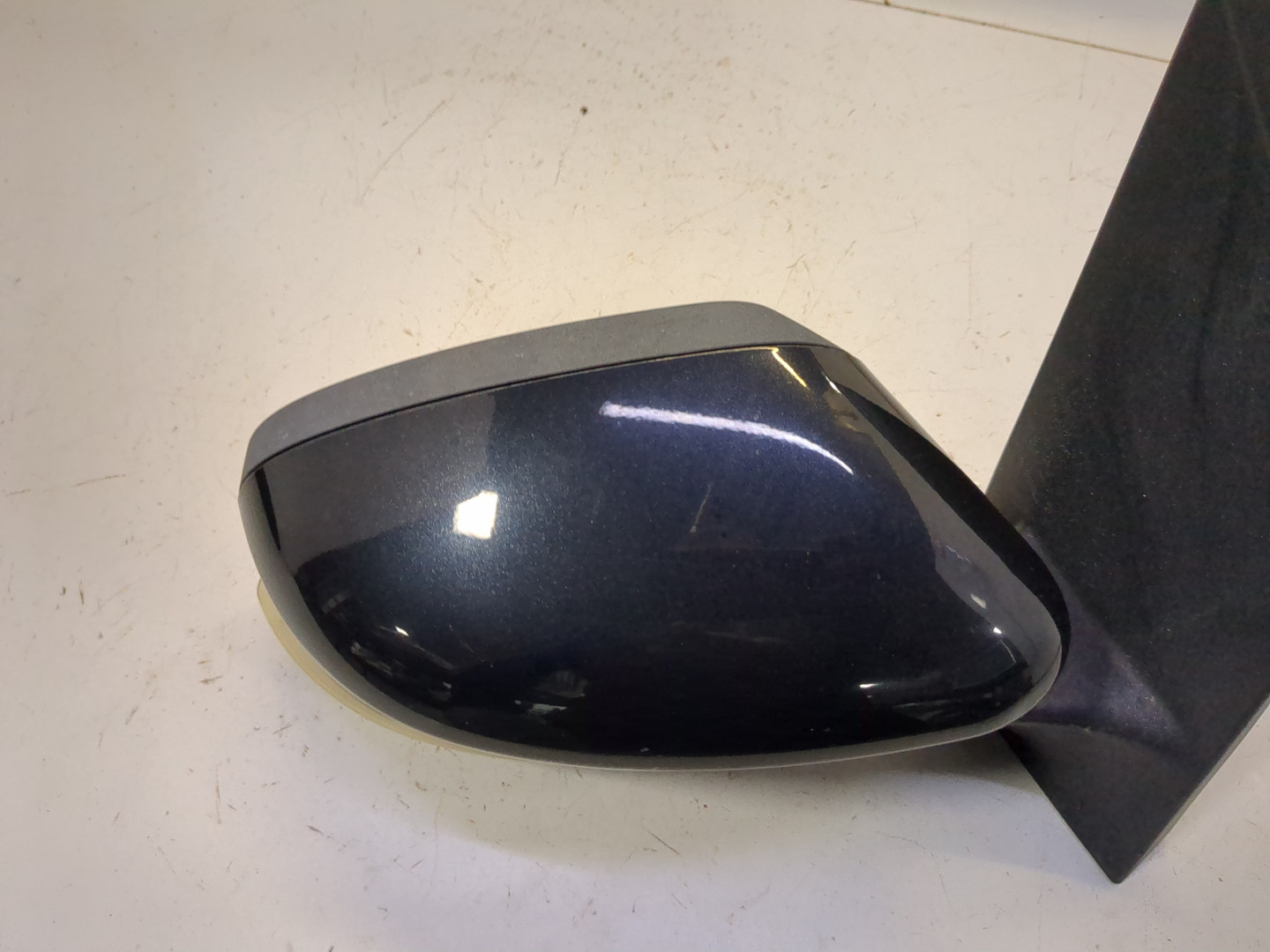 Зеркало правое электрическое