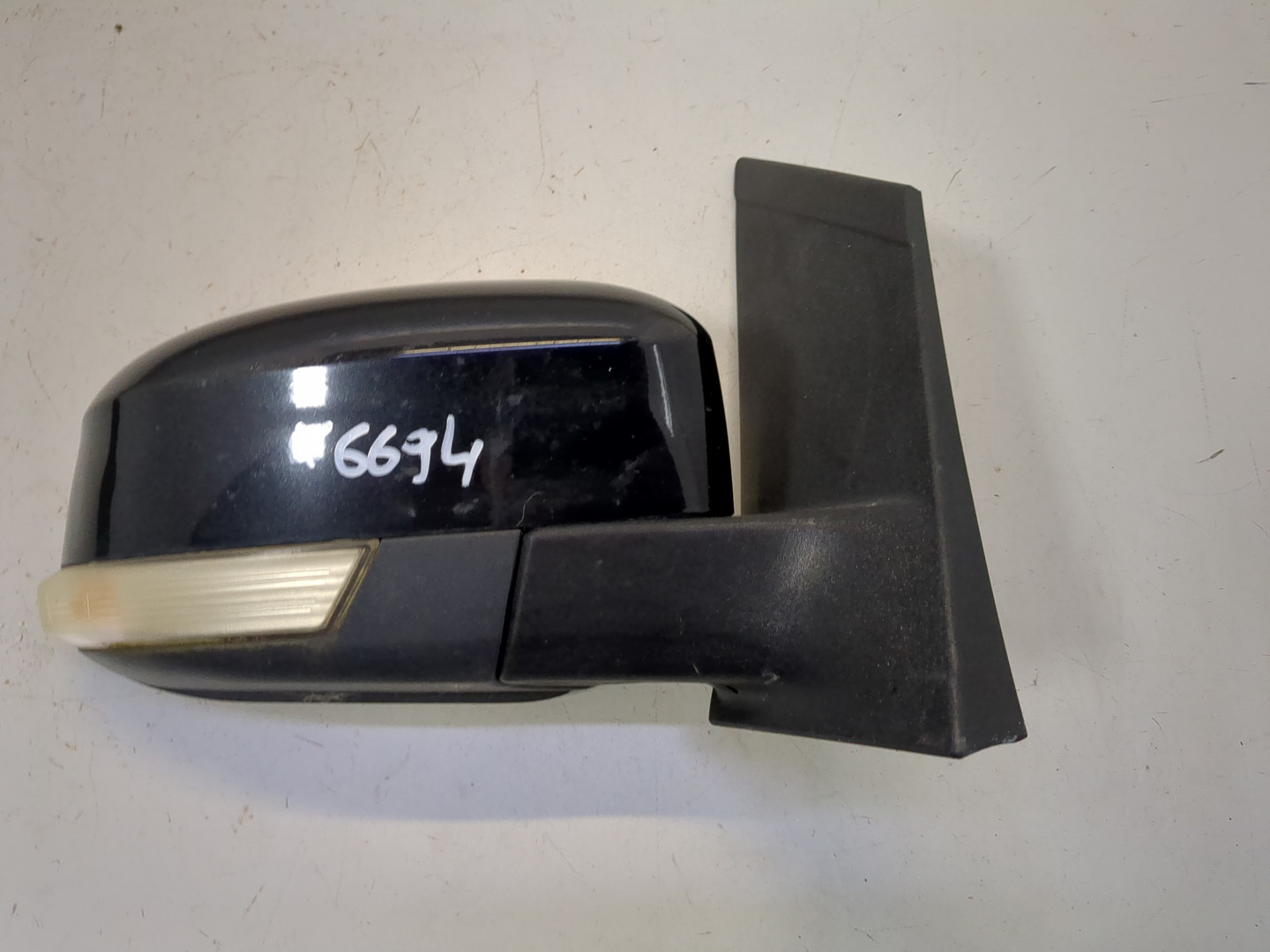 Зеркало правое электрическое