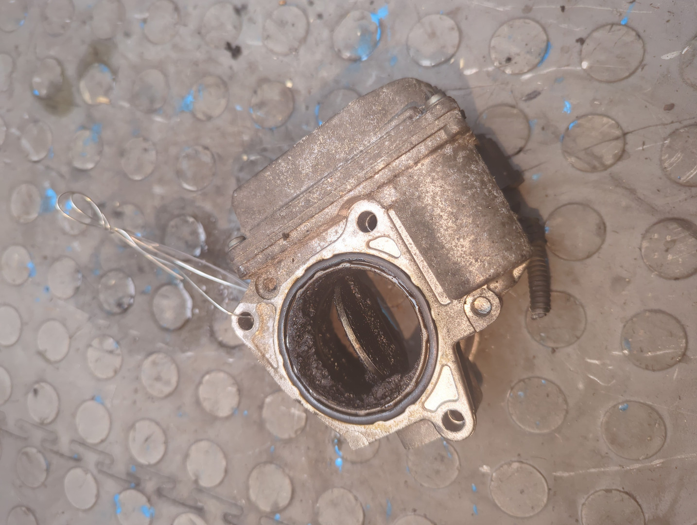 Заслонка дроссельная электрическая