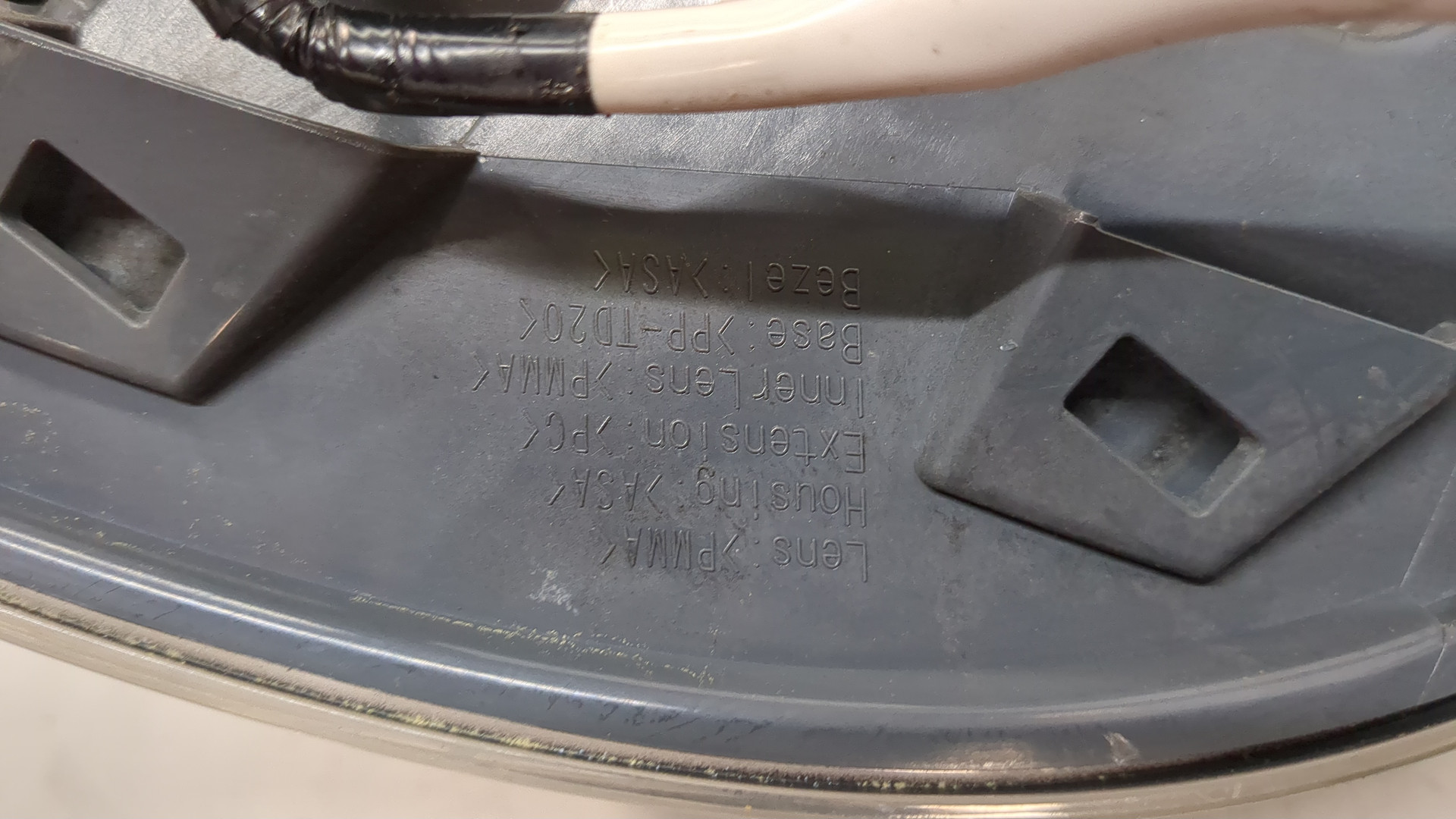 Фонарь задний левый