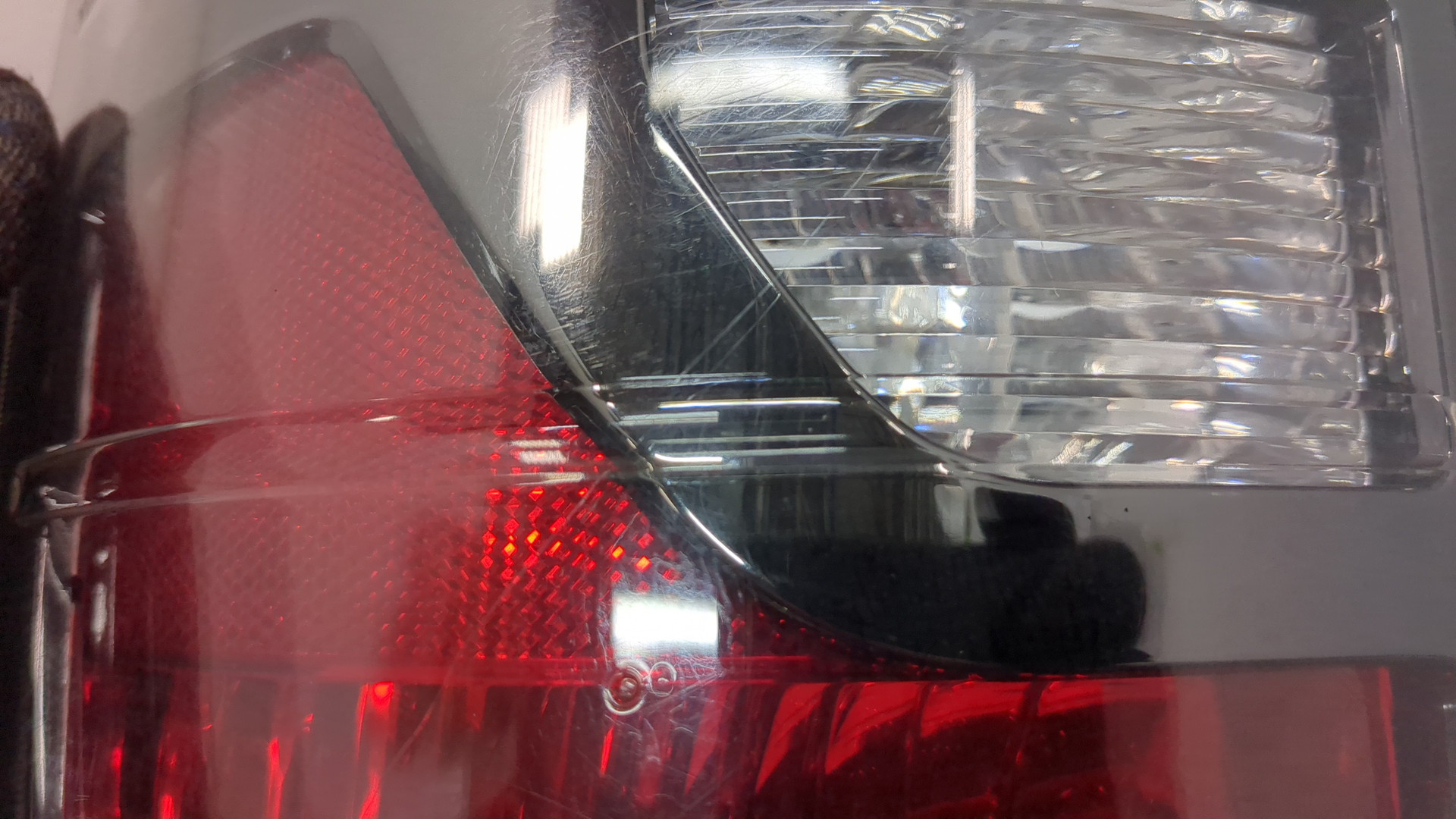 Фонарь задний левый