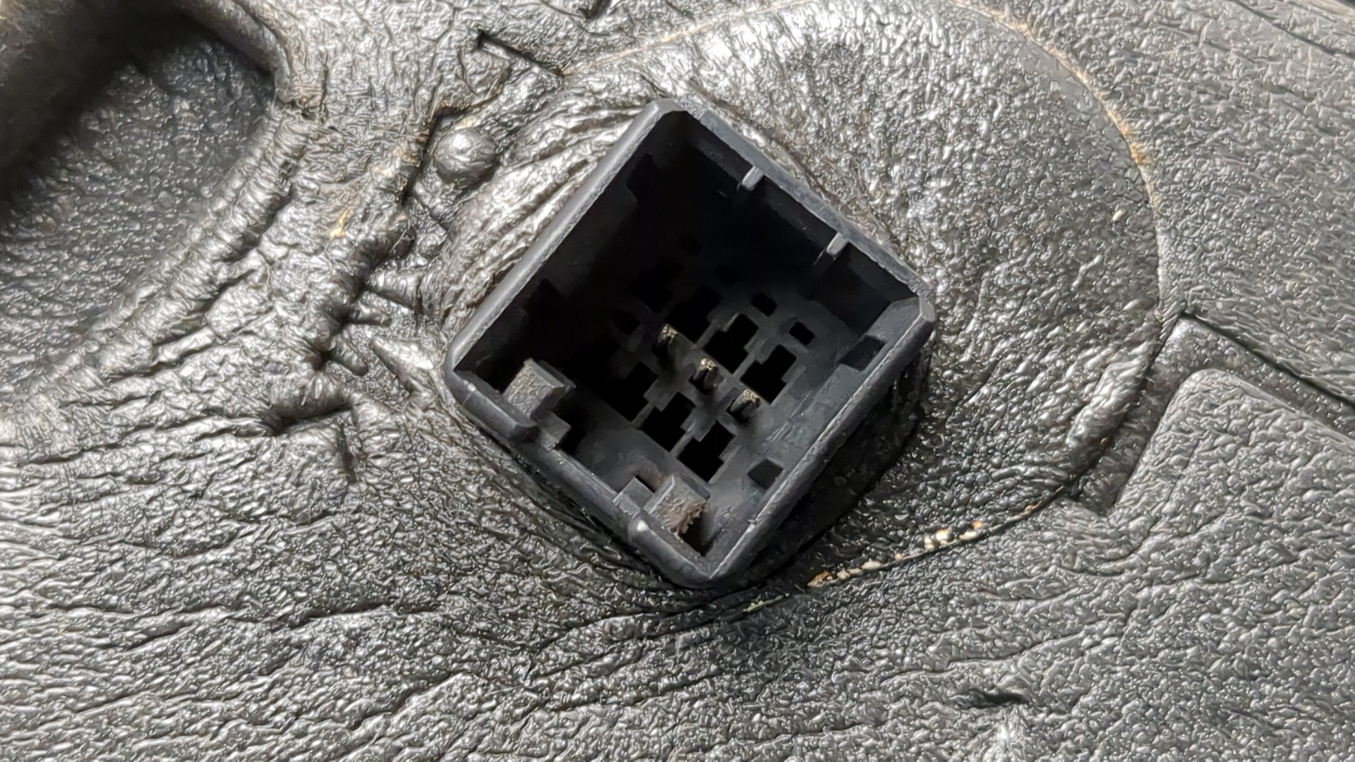 Зеркало левое электрическое