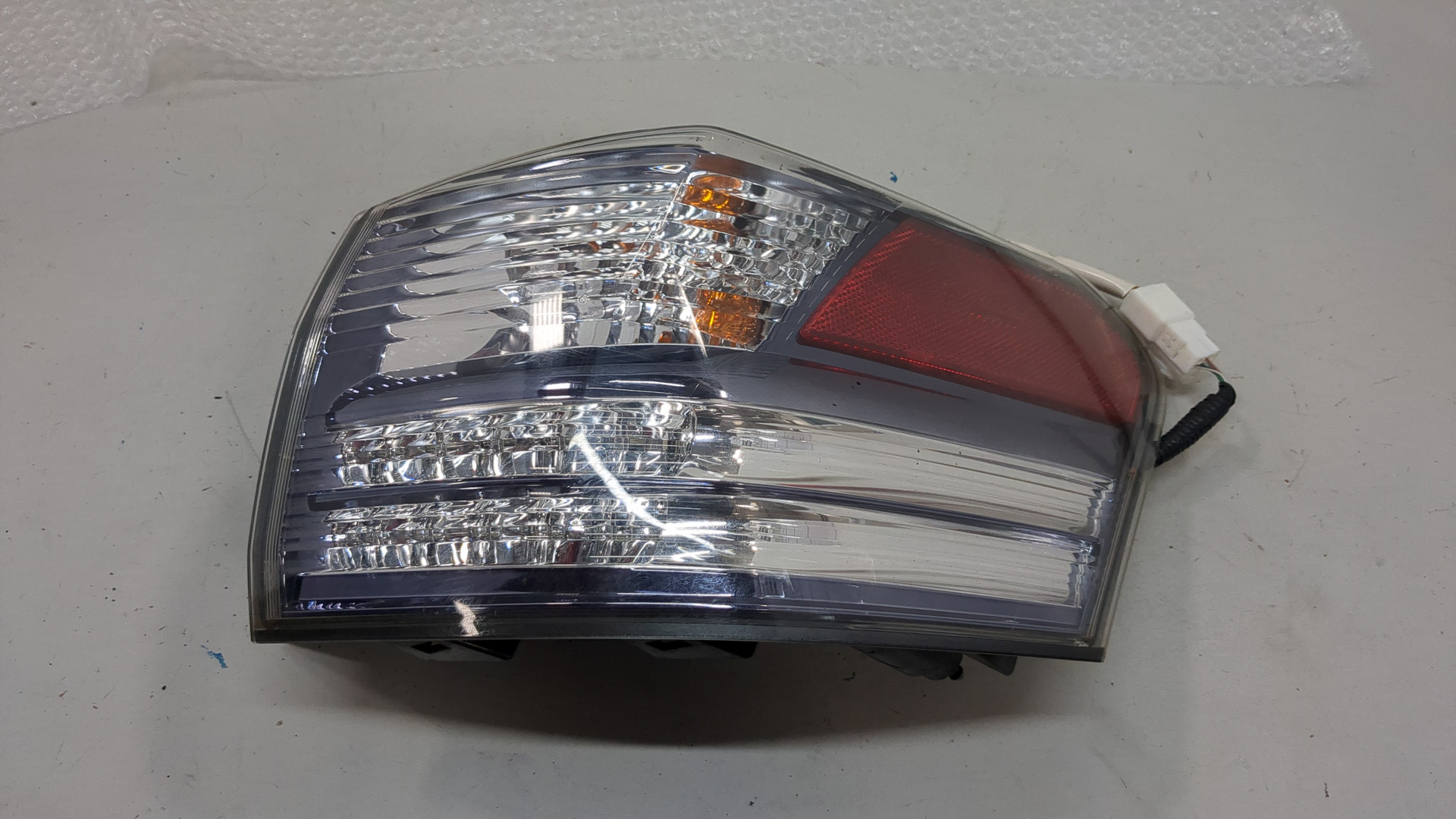 Фонарь задний правый