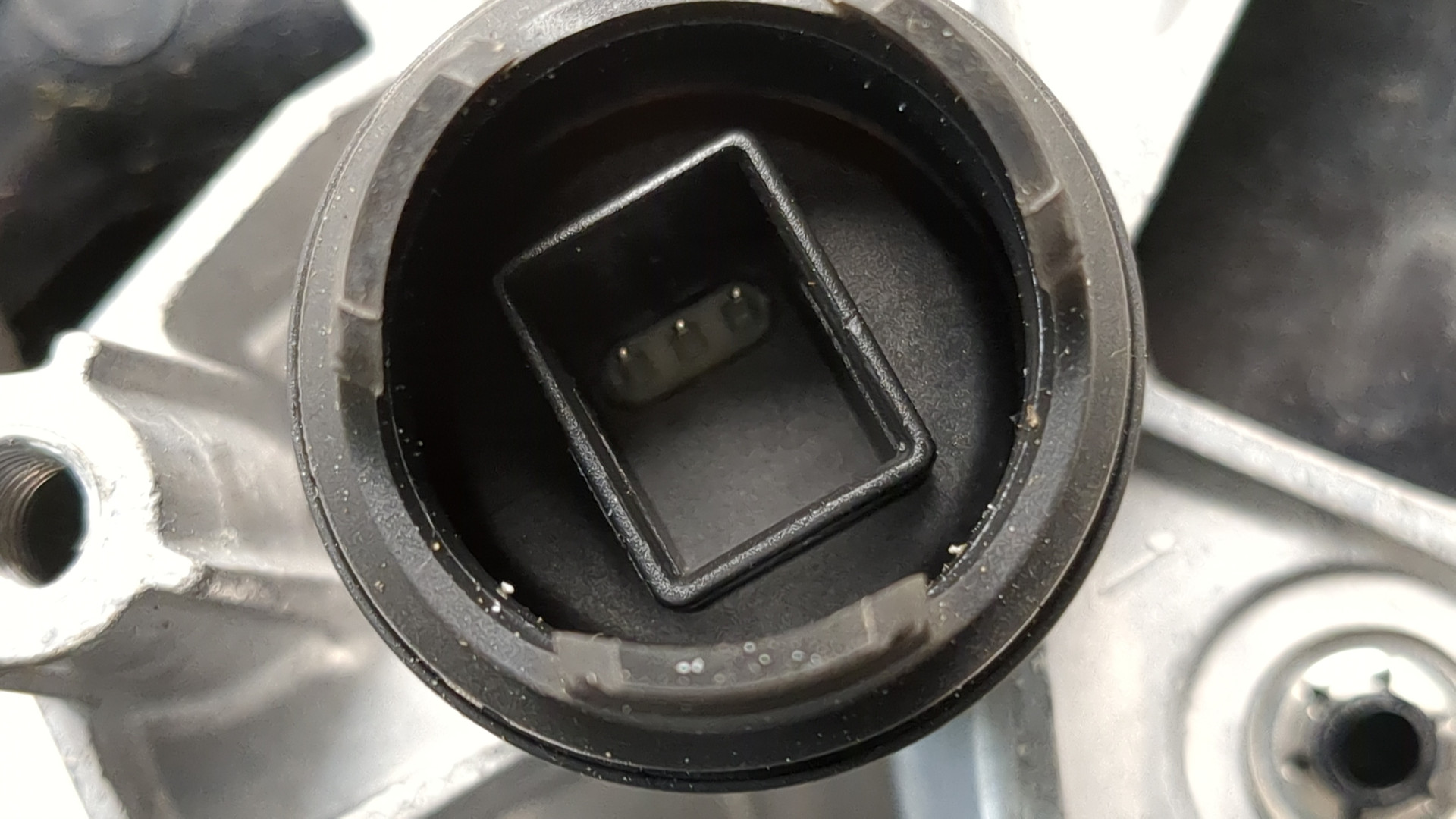 Зеркало левое электрическое