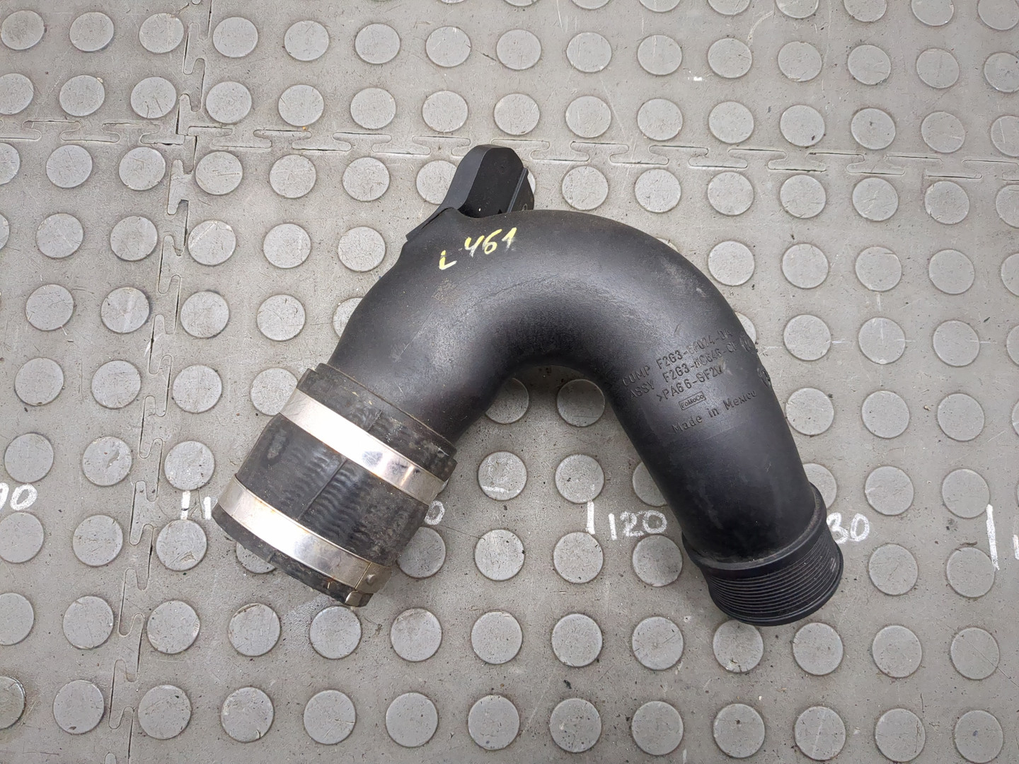 Патрубок интеркулера