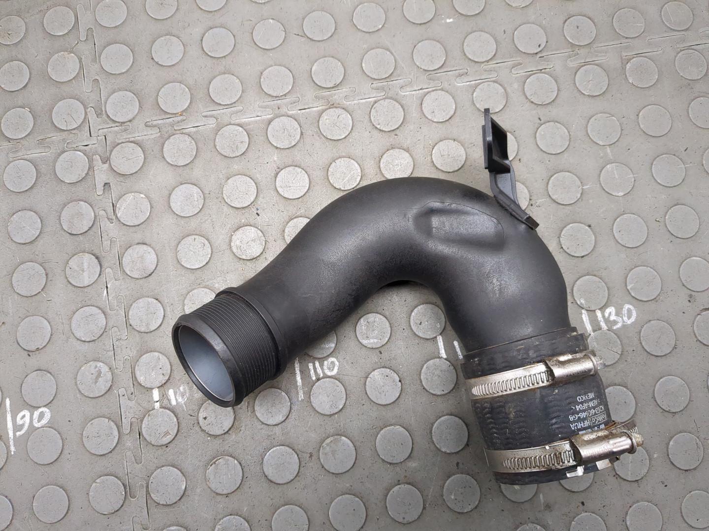 Патрубок интеркулера