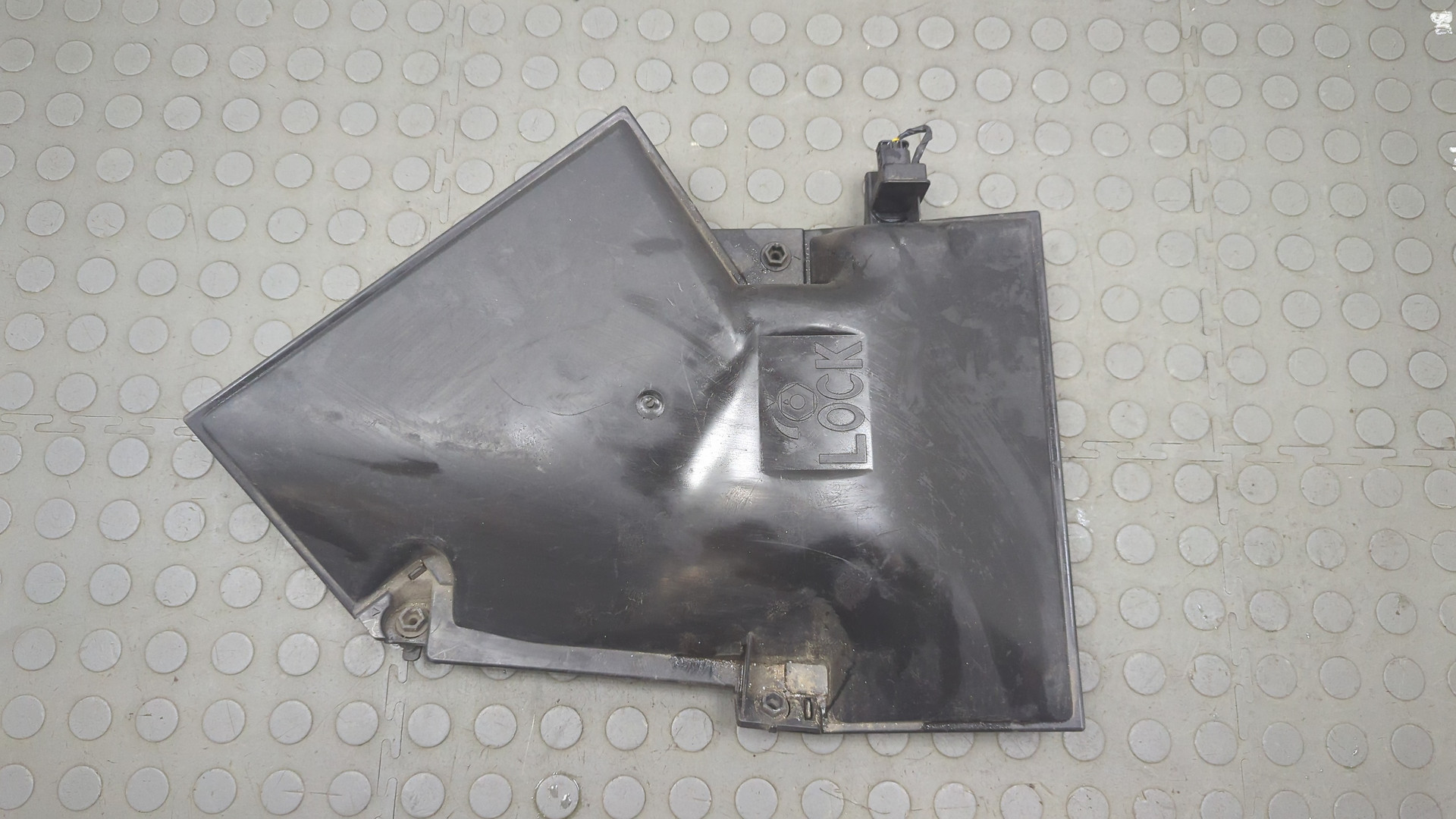 Корпус салонного фильтра