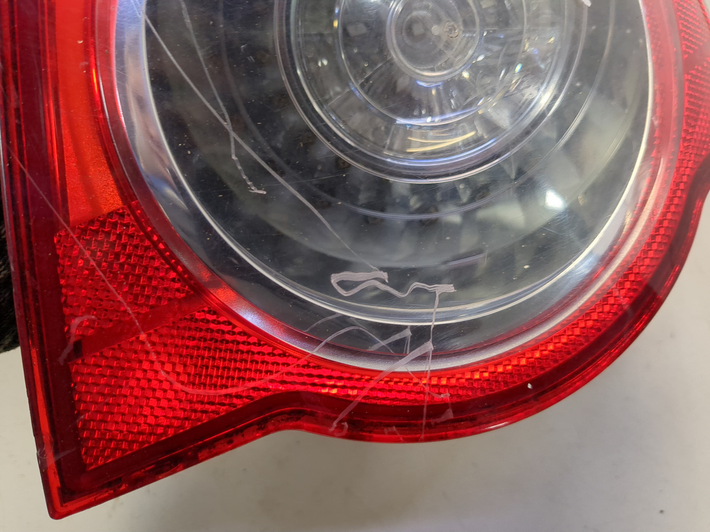 Фонарь задний правый