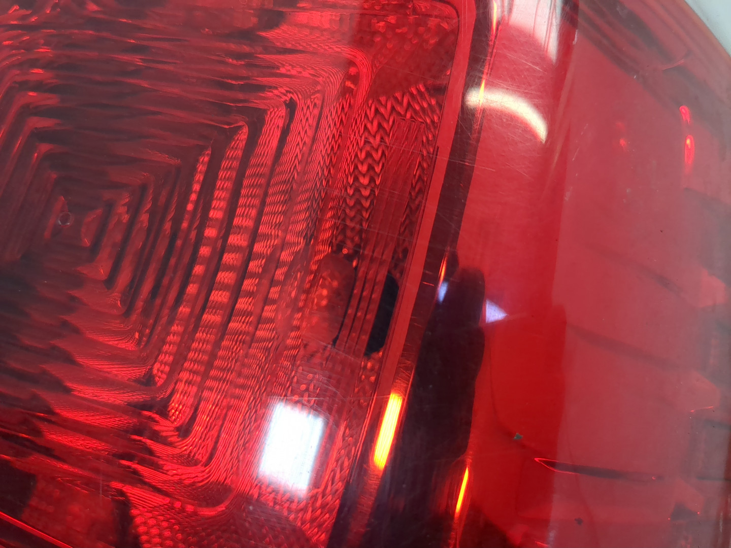 Фонарь задний правый