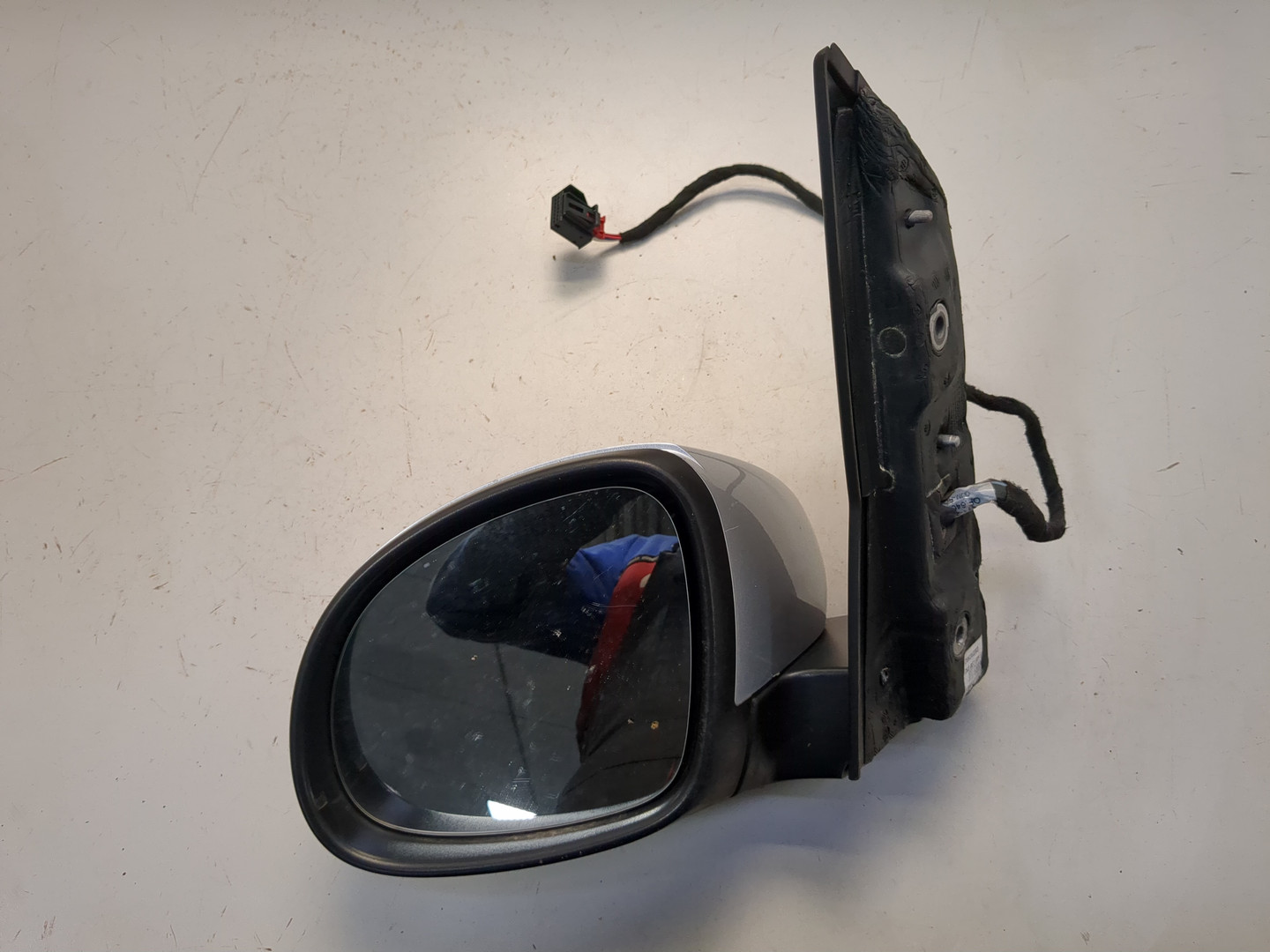 Зеркало левое электрическое