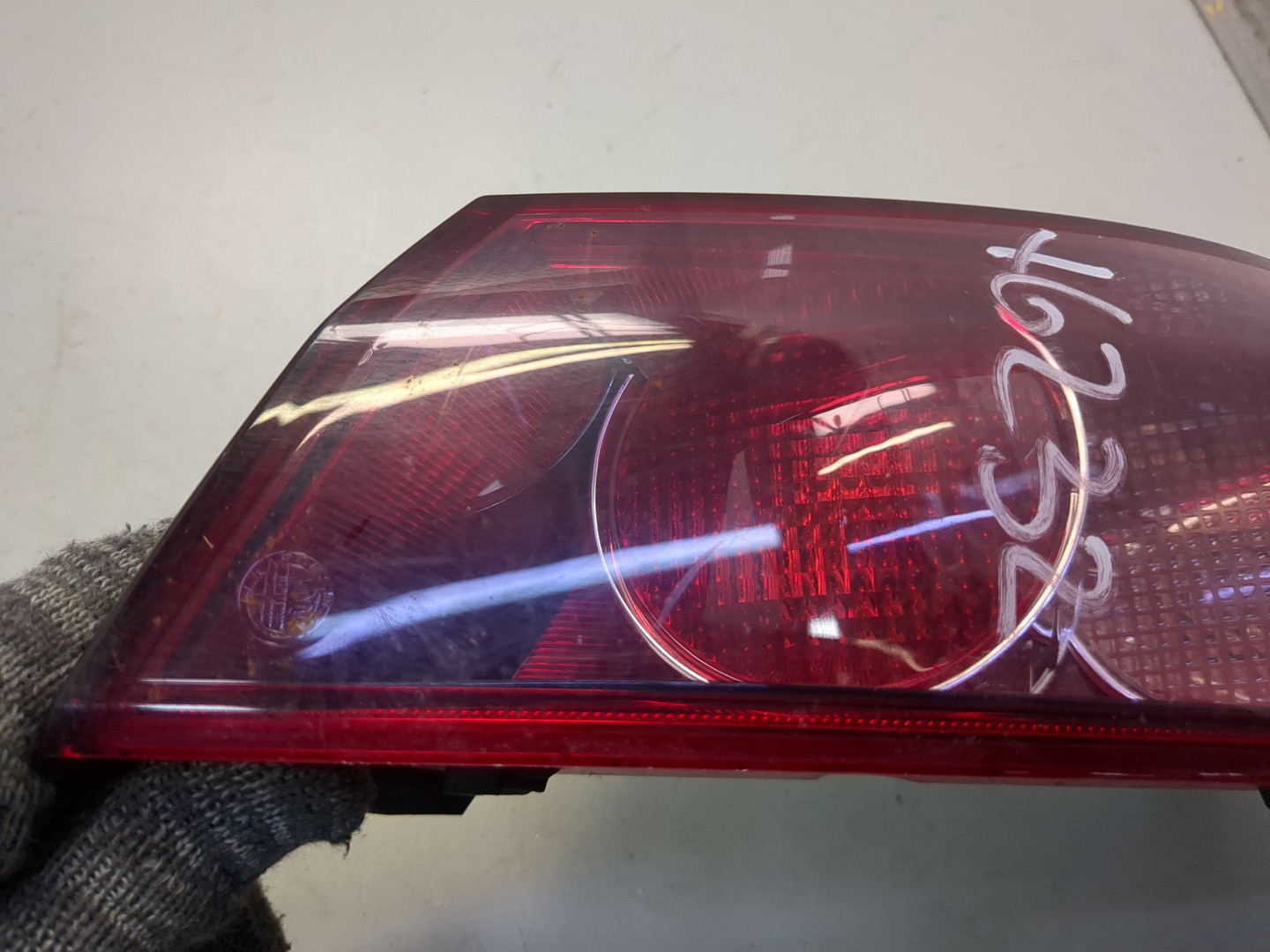 Фонарь задний правый