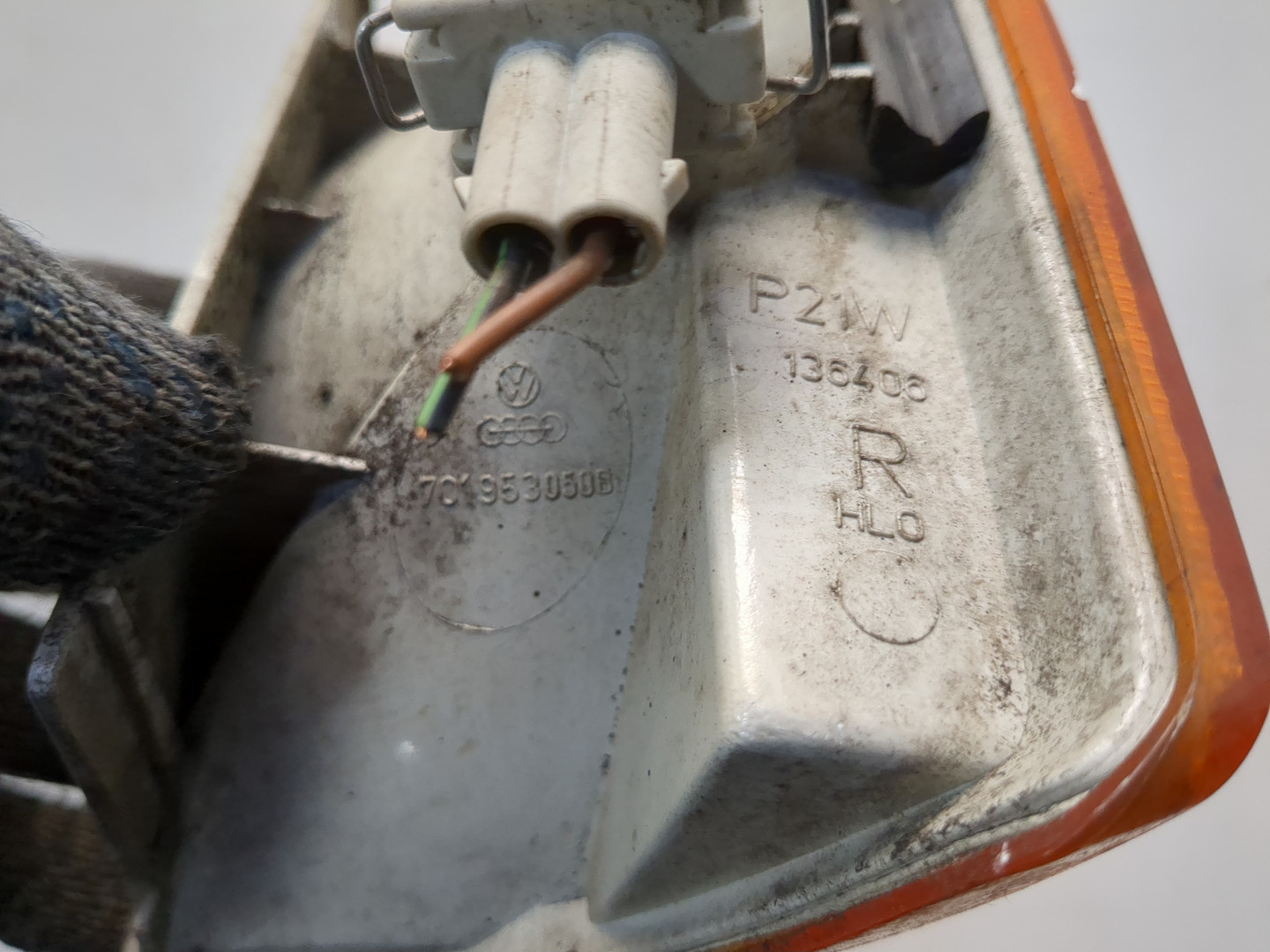 Повторитель на крыло правый