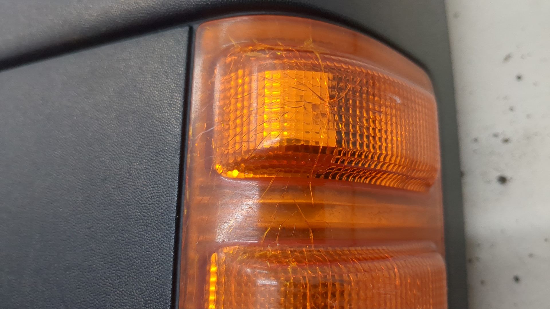 Зеркало левое электрическое