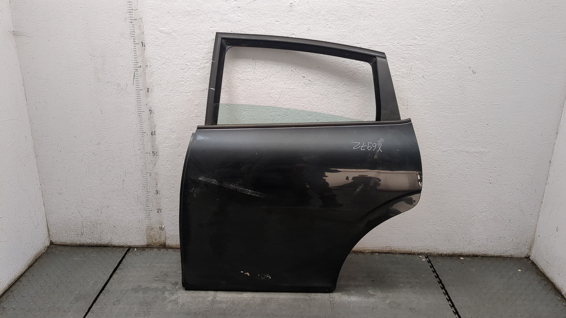 Дверь задняя левая