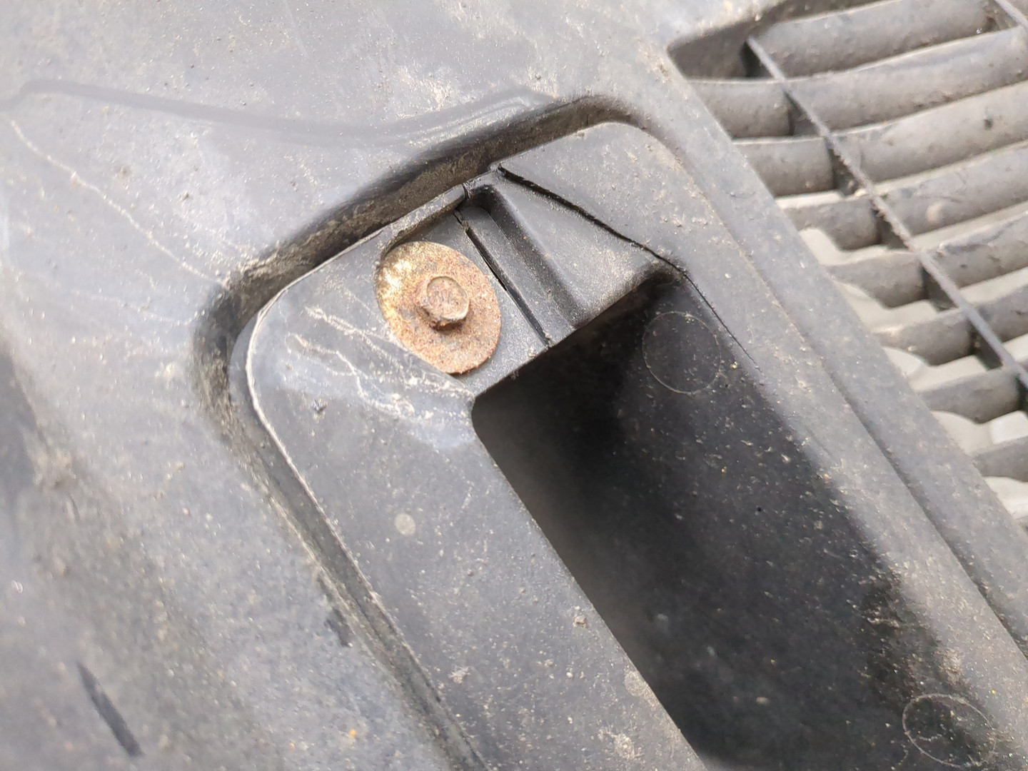 Локер передний левый