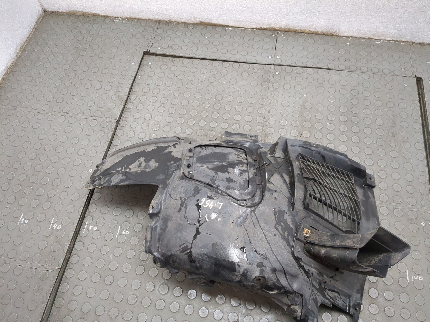 Локер передний левый