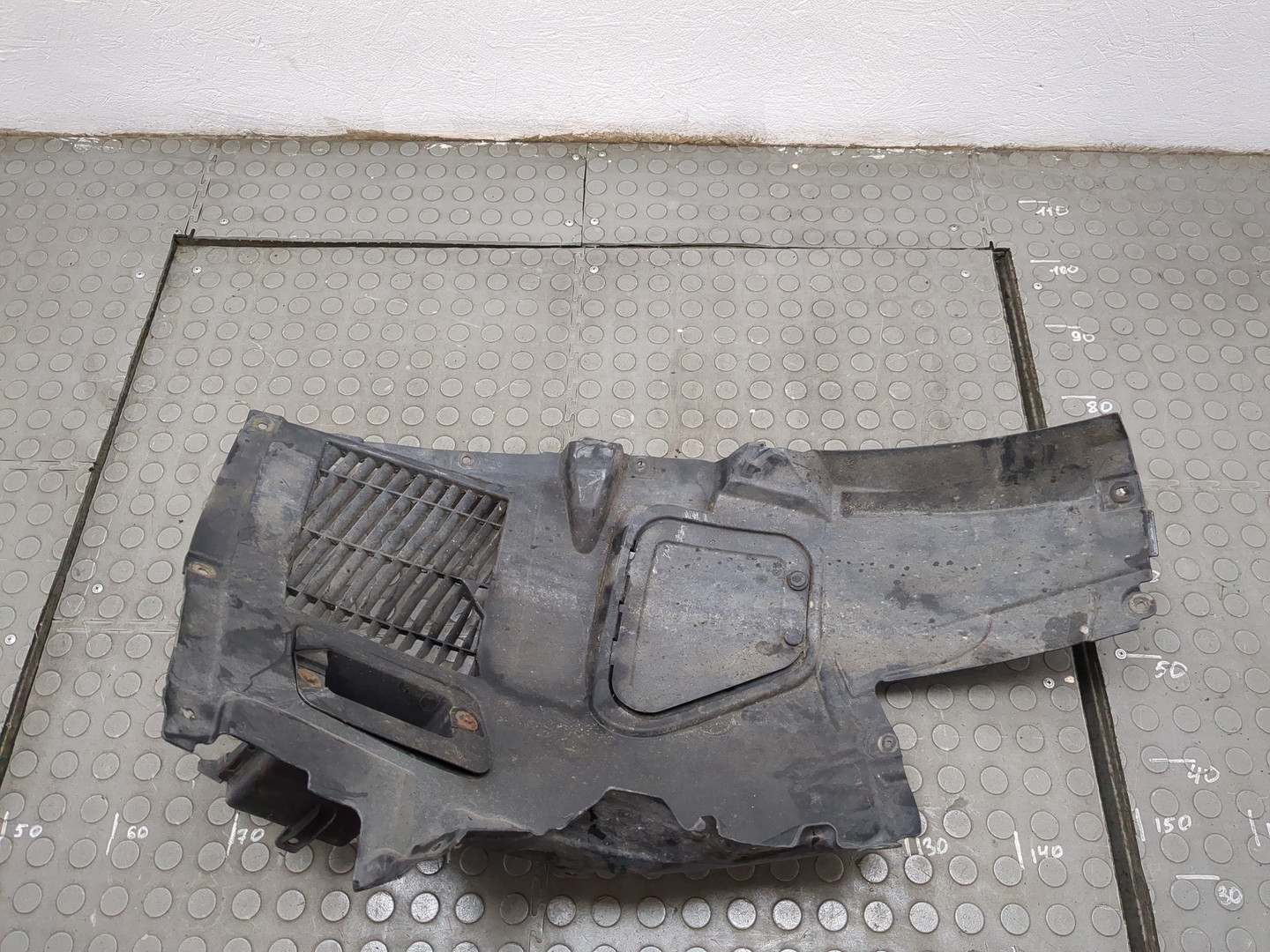 Локер передний левый