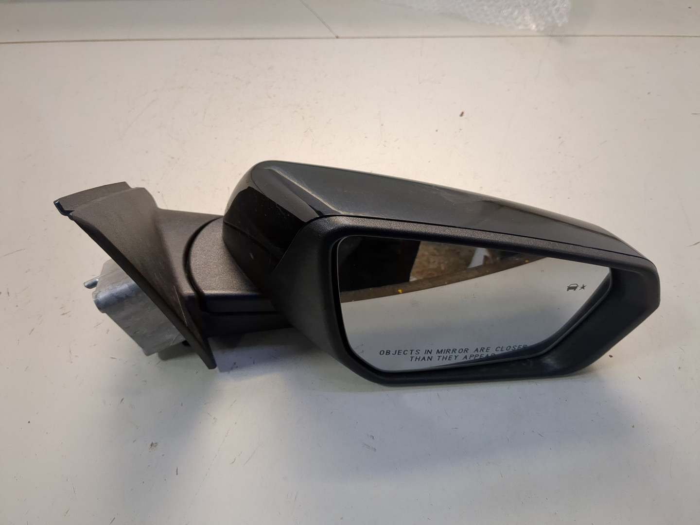 Зеркало правое электрическое