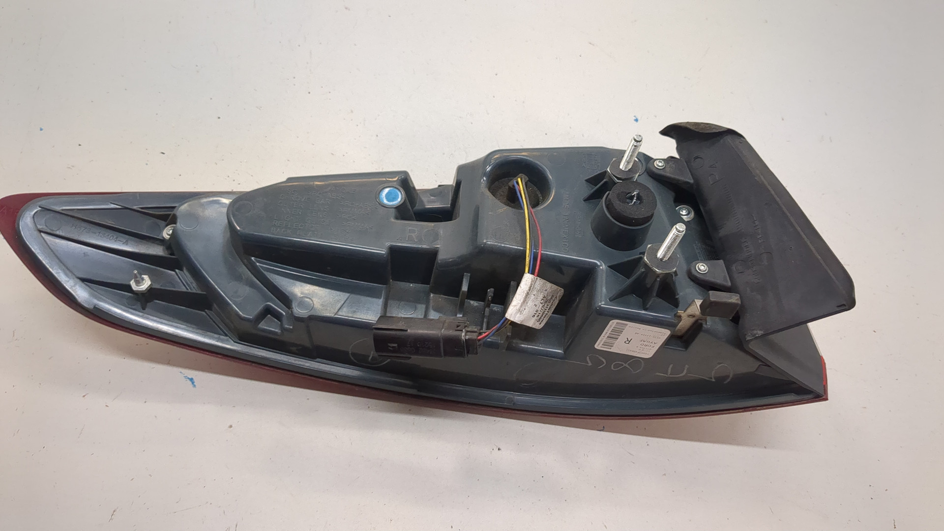 Фонарь задний правый