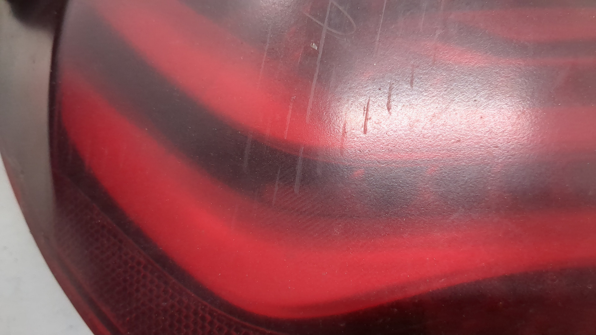 Фонарь задний левый