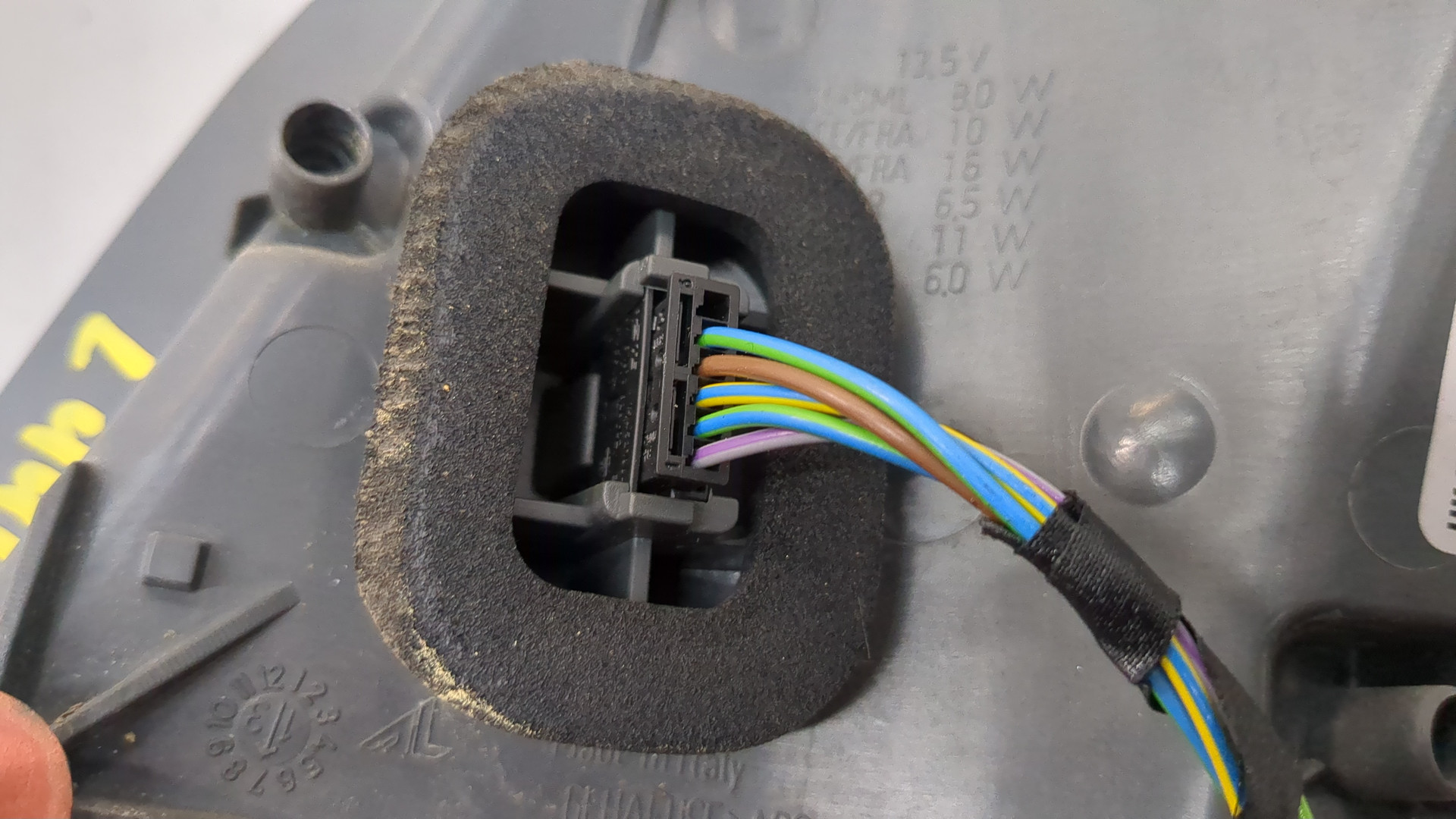 Фонарь задний левый