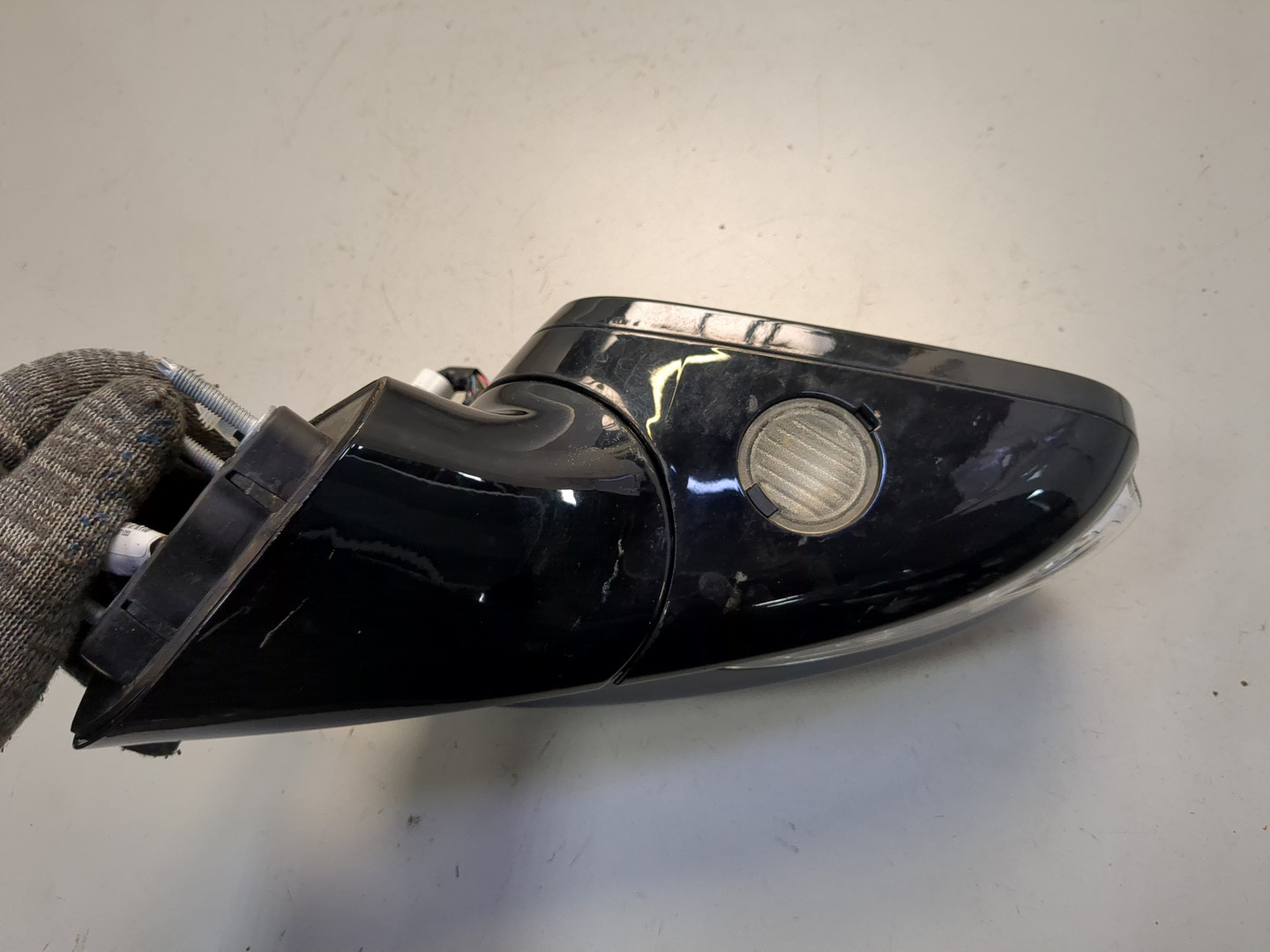 Зеркало правое электрическое