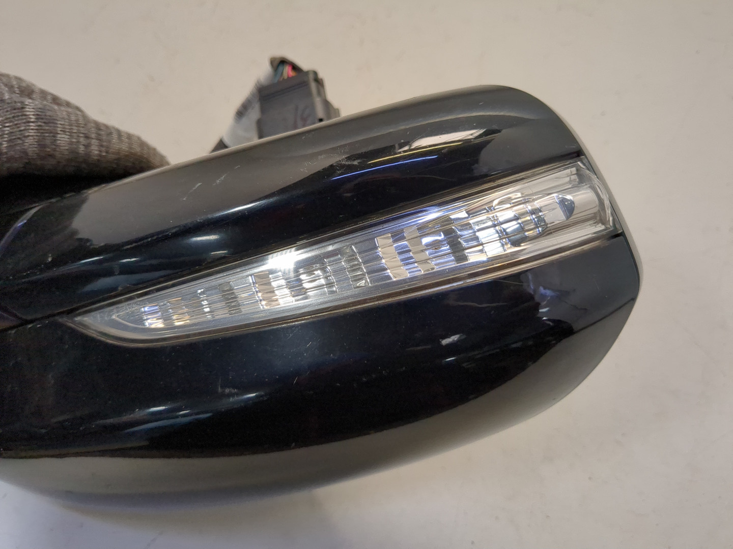 Зеркало правое электрическое