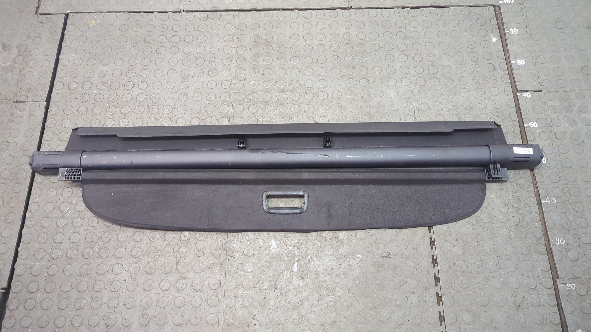 Шторка багажника