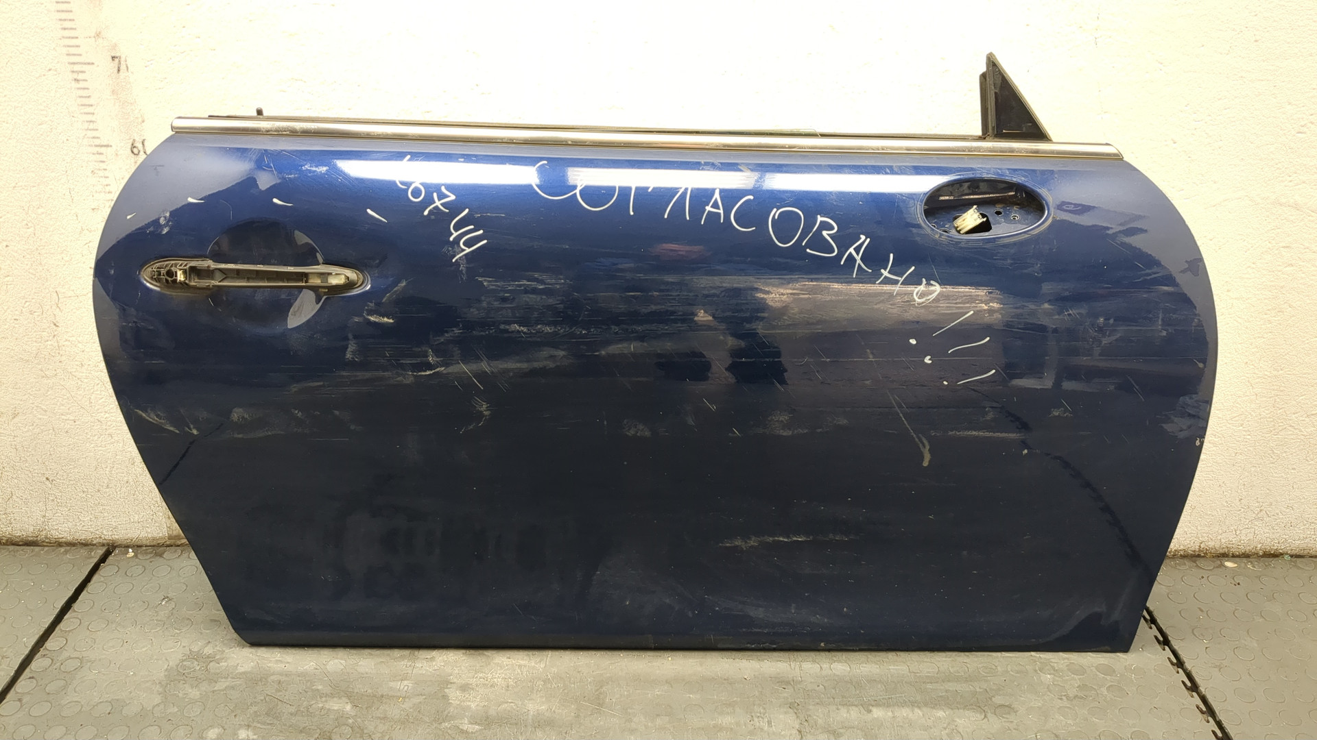 Дверь передняя правая