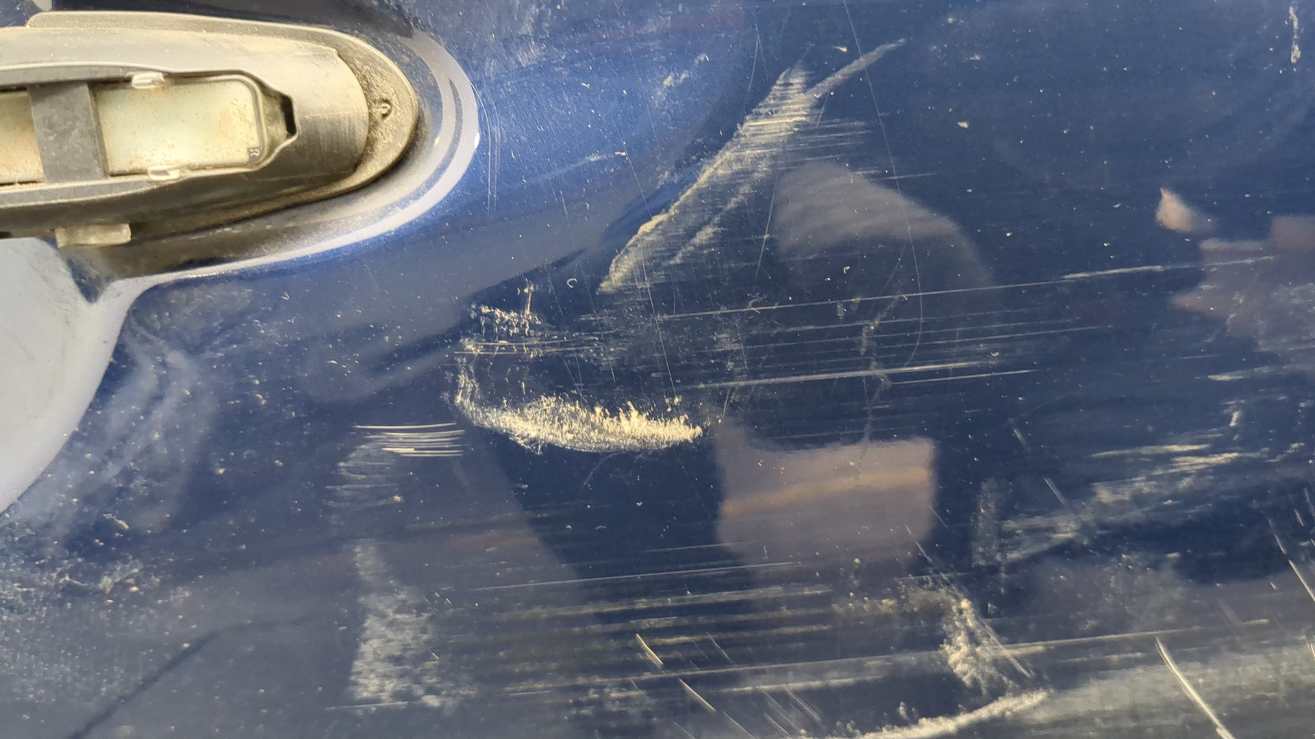 Дверь передняя правая