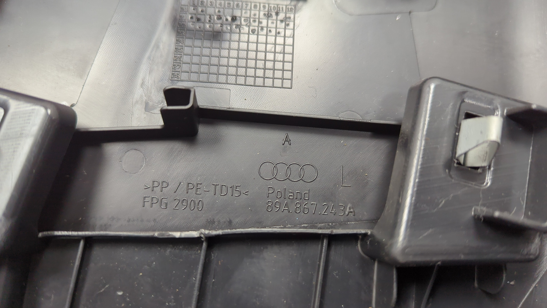 Обшивка стойки